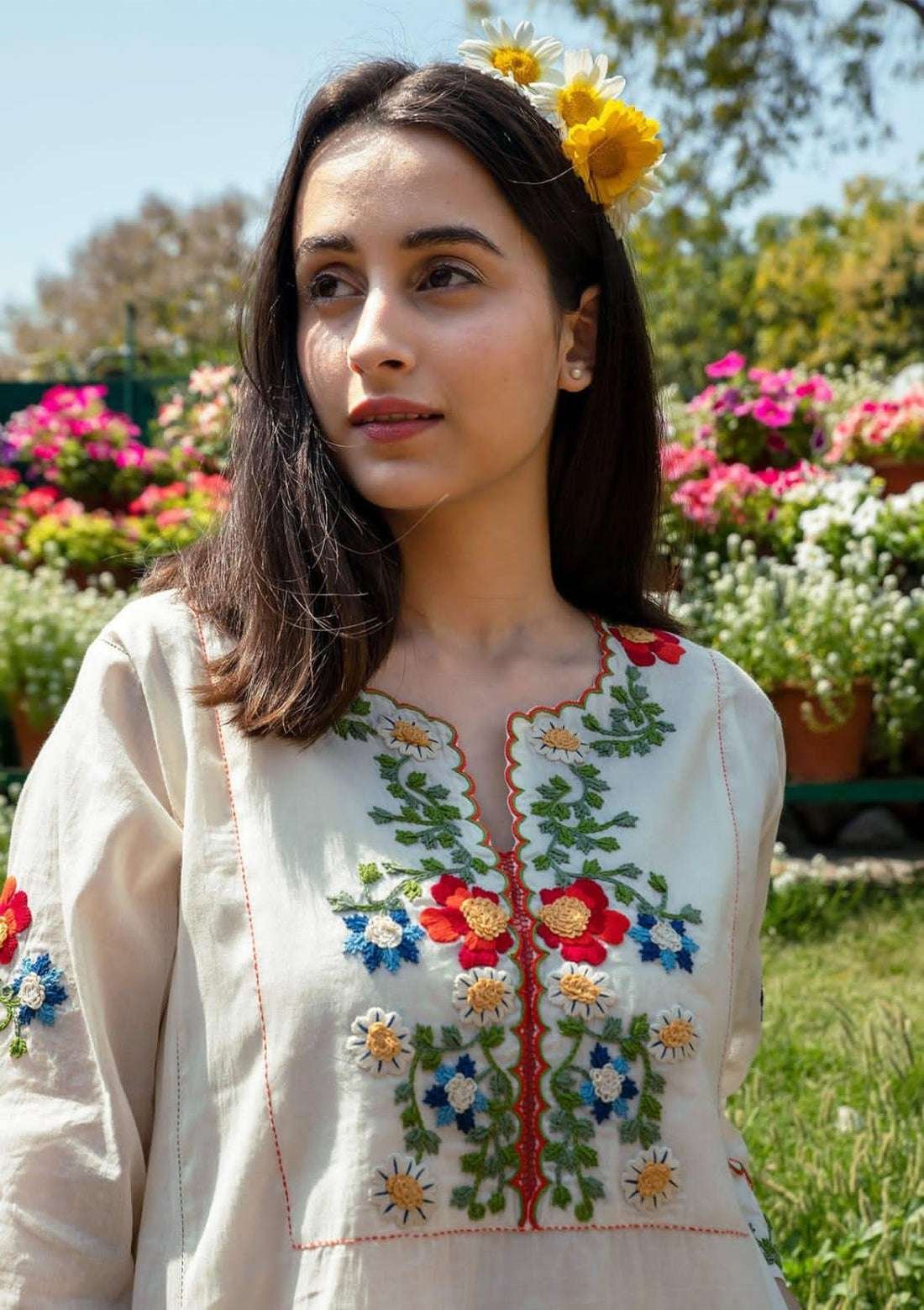 Women's Cotton Embroidered Straight Kurti with pant - Image 3